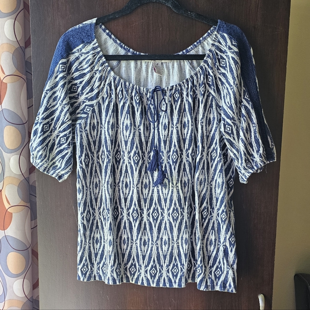 Inspire Navy and White Geometric Blouse